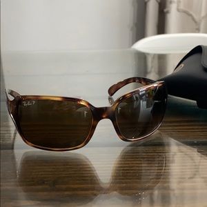 Ray-Ban RB4068 Sunglasses